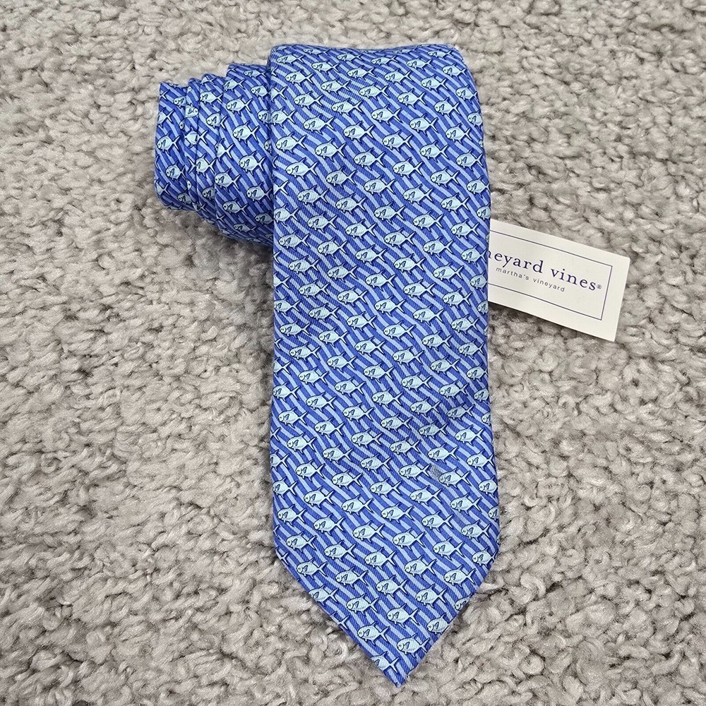 Vineyard Vines Mens Silk Tuna Fish Necktie Blue Made USA‎ Preppy Classic